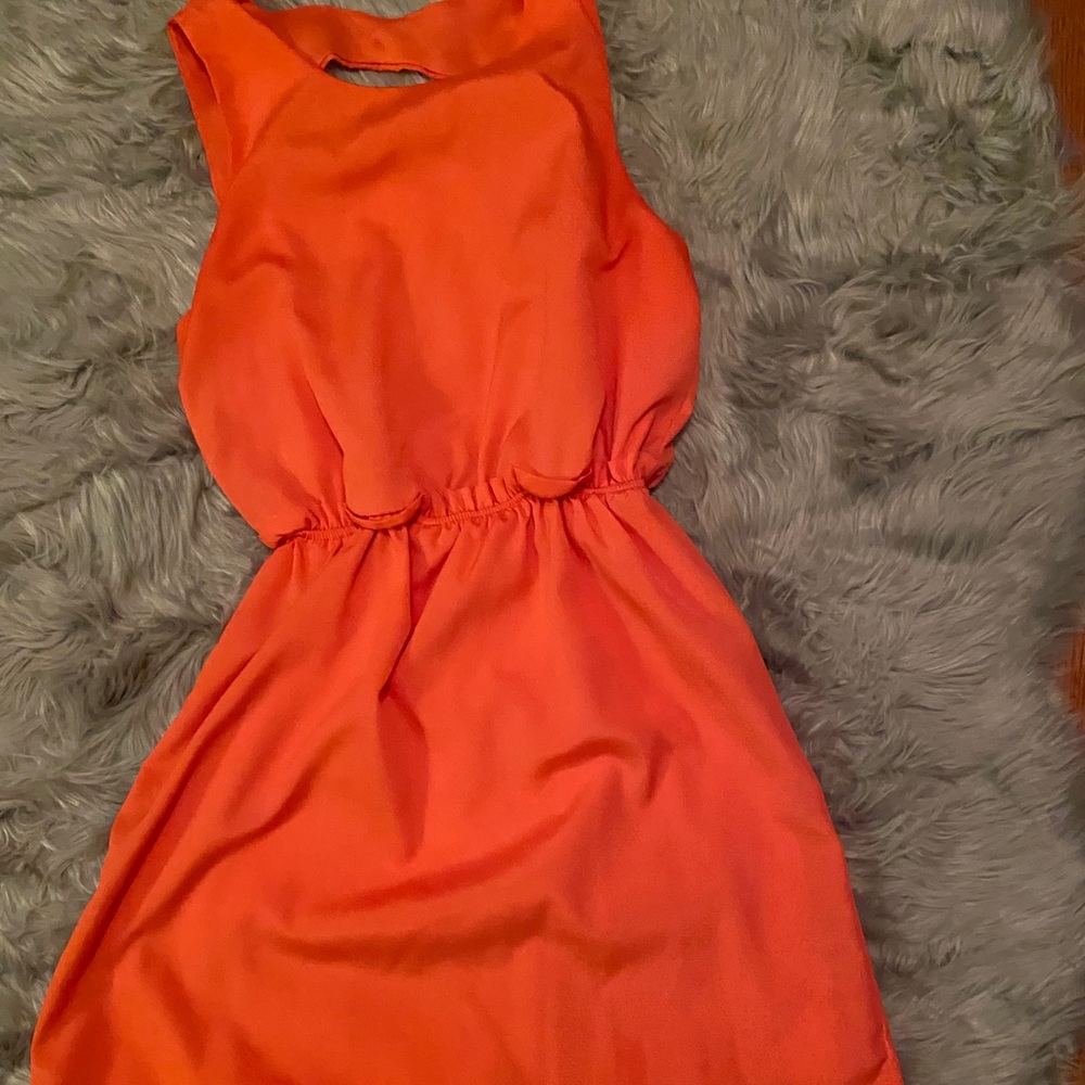 Backless pink dress